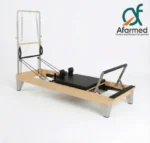 عکس دستگاه پیلاتس ریفورمر اس تی ام stm مدل کلاسیک، مناسب برای باشگاه و منزل، با تاور اختیاری و طراحی ارگونومیک برای حرکات مقاومتی